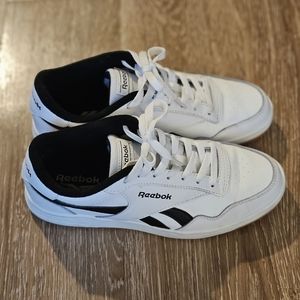 Reebok Size 8, white sneakers with black stripes